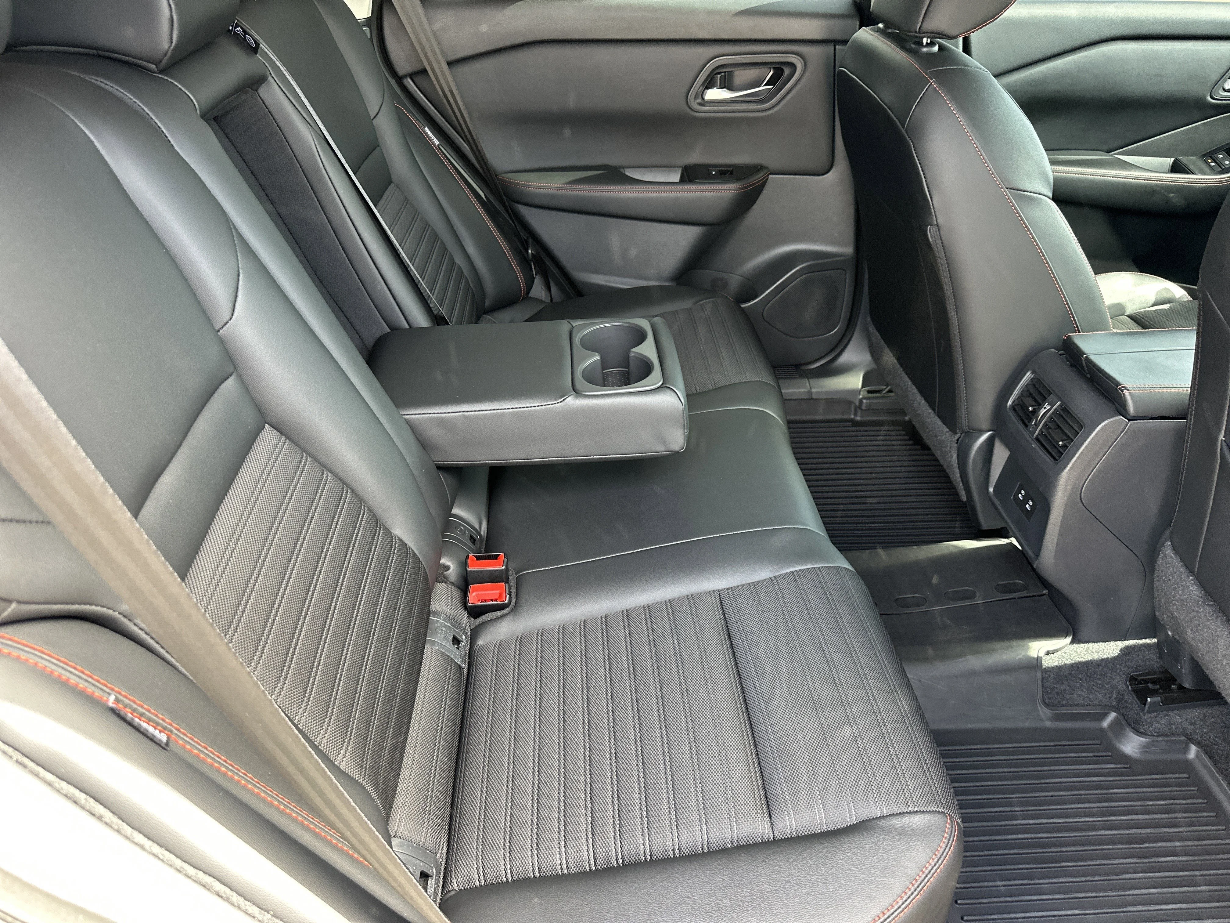 2025 Nissan Rogue Rock Creek - Photo 15
