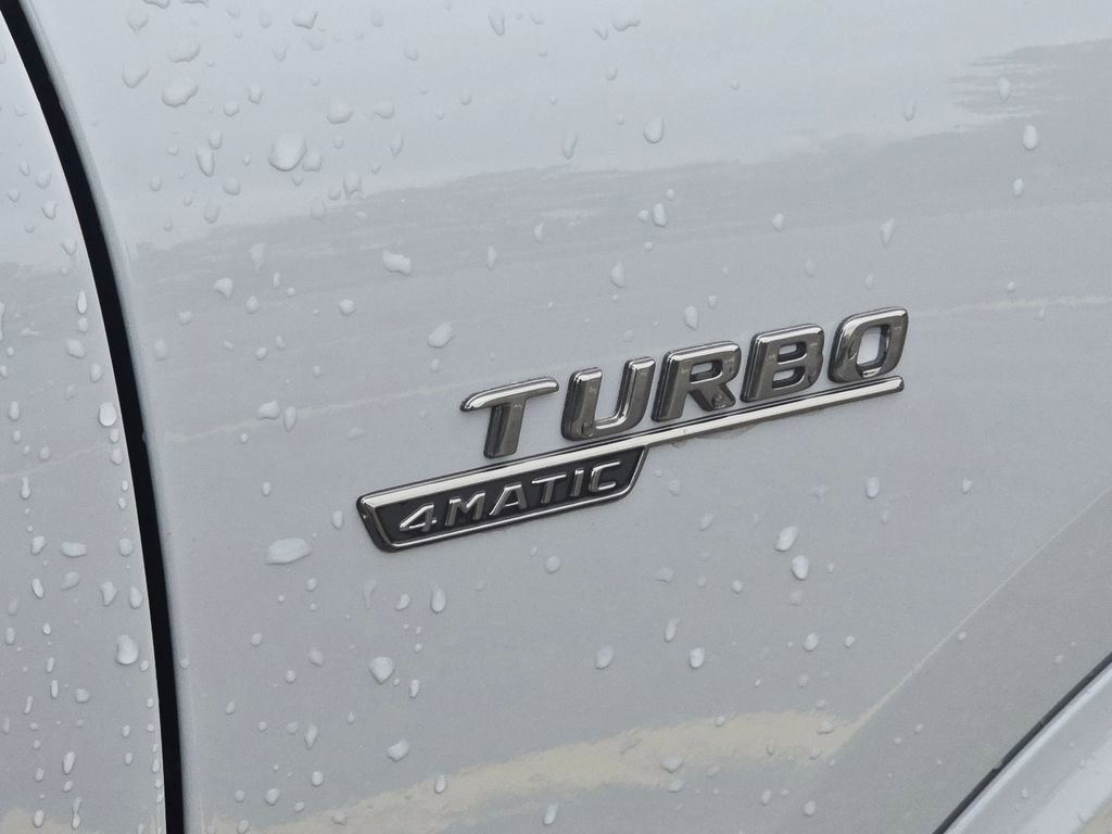 New 2026 MANUFAKTUR Alpine Grey Mercedes-Benz GLA 35 AMG® image 42