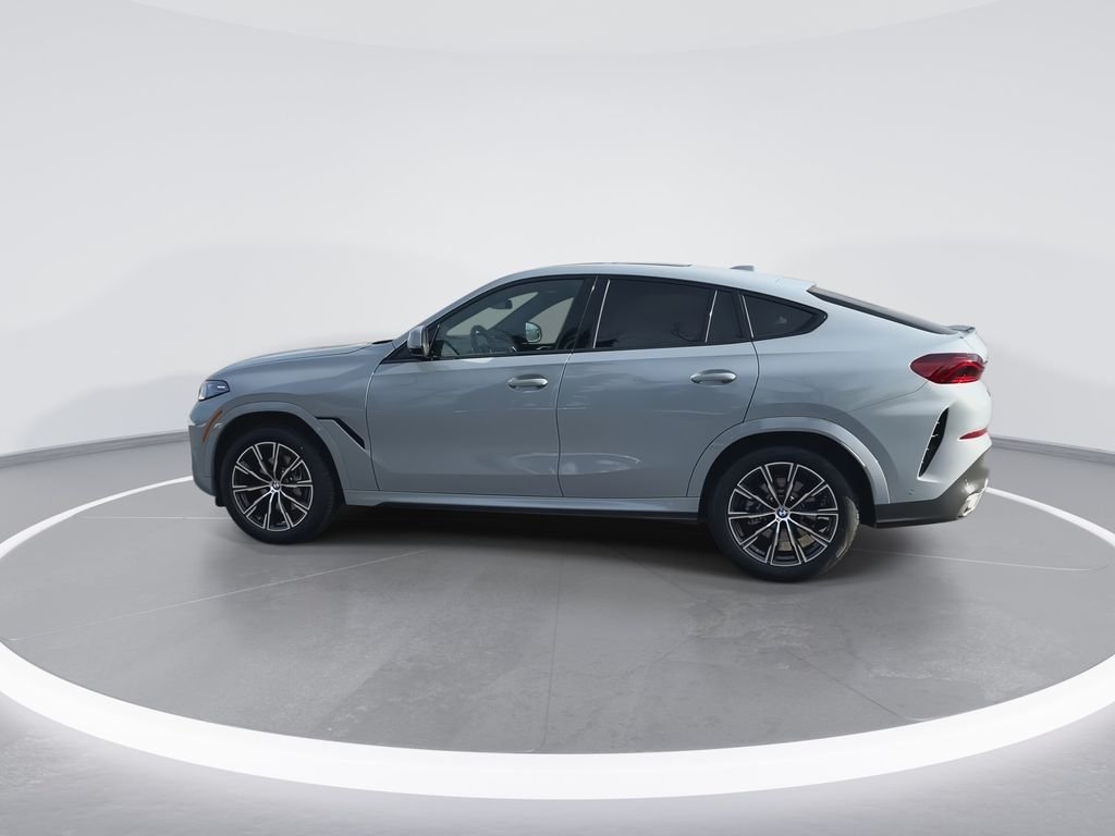 Used 2026 Gray Metallic BMW xDrive40i image 5