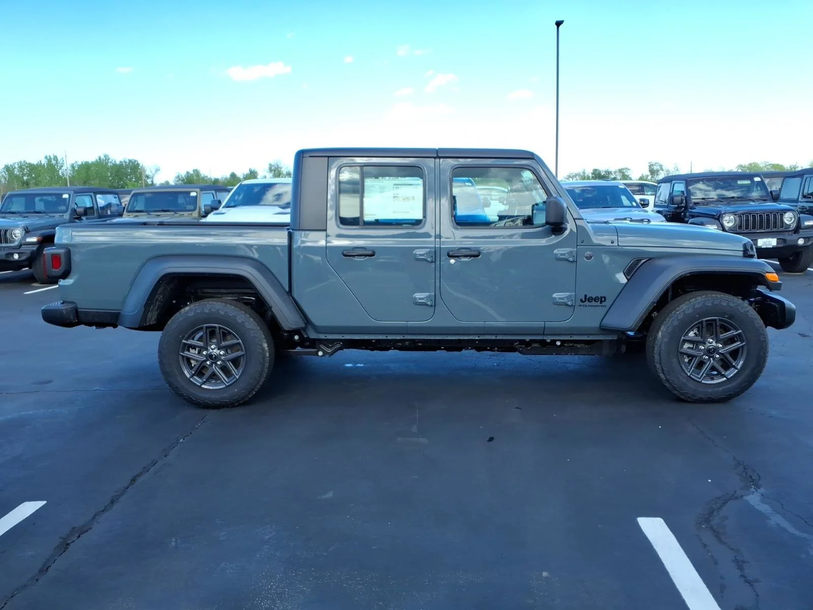 New 2026 Anvil Clear-Coat Exterior Paint Jeep Sport image 18