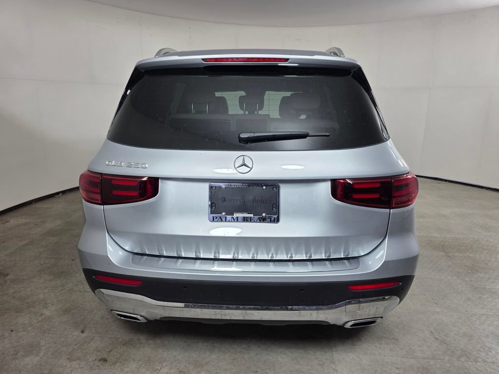 New 2026 Cirrus Silver Metallic Mercedes-Benz GLB 250 image 21