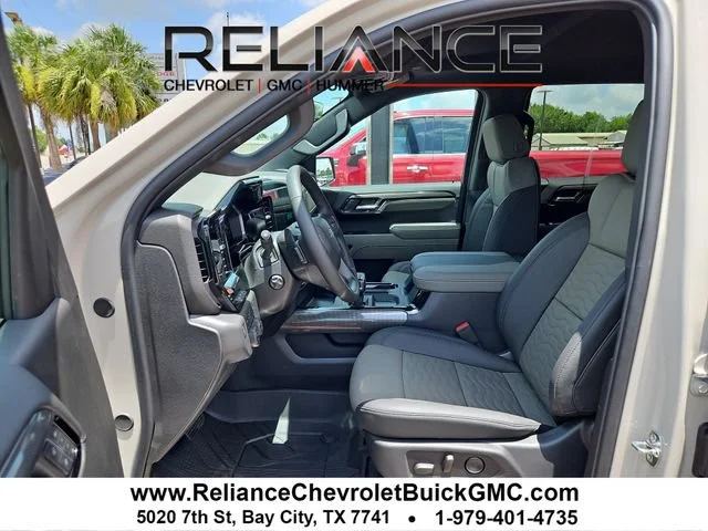2026 Chevrolet Silverado 1500 ZR2 - Photo 10