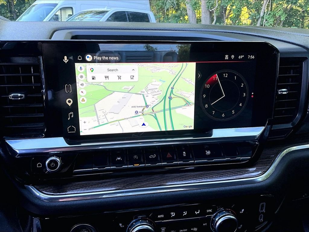 Used 2023 Silver GMC Elevation image 25