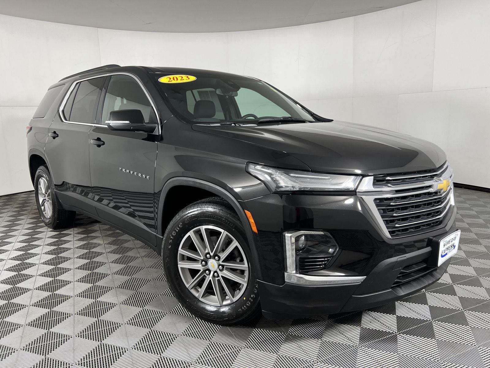 Used 2023 Mosaic Black Metallic Chevrolet LT Cloth image 26