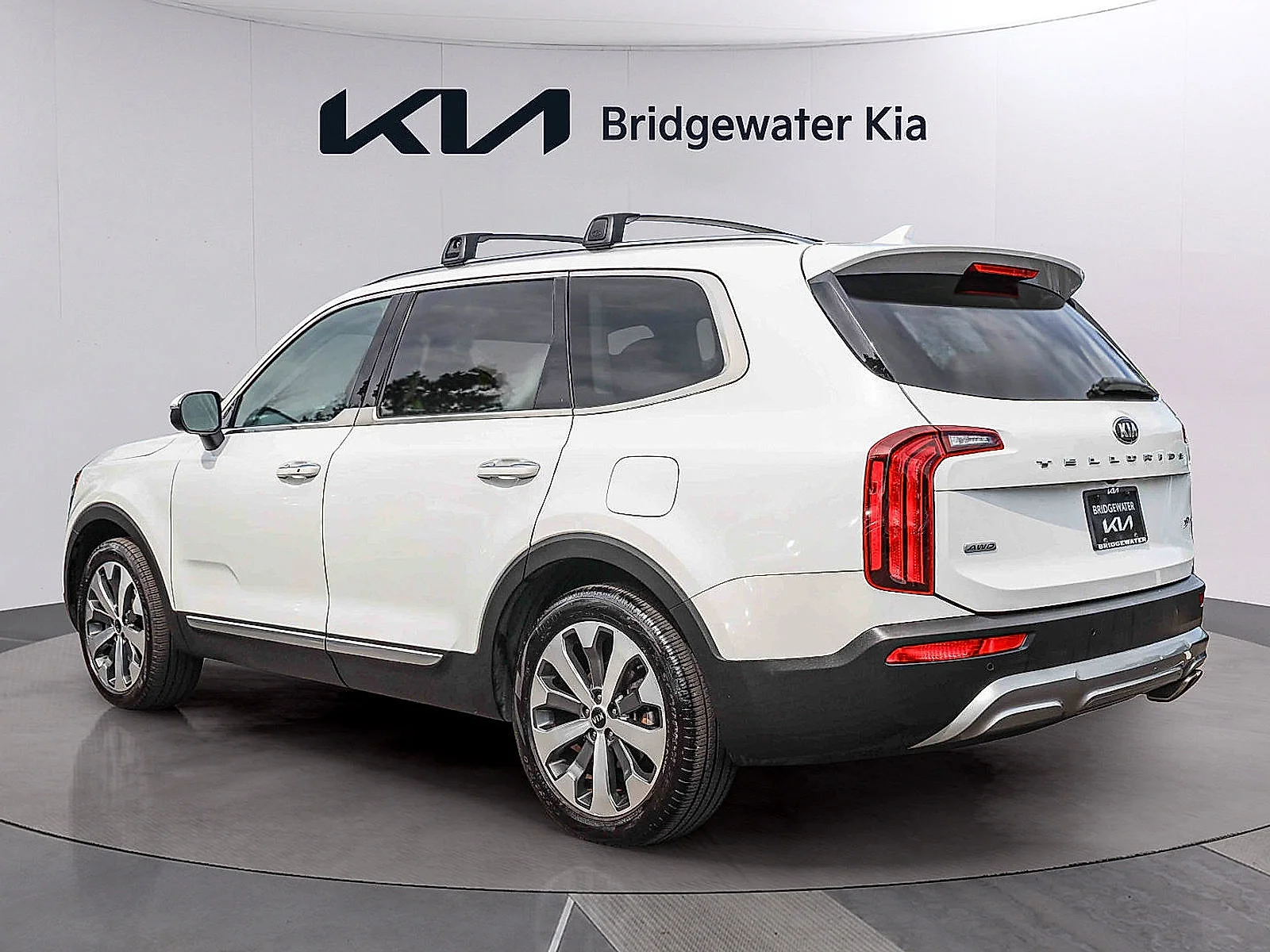 Certified Used 2020 Snow White Pearl Kia S image 4