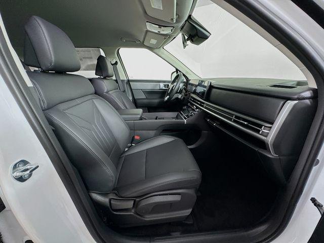 New 2026 White Hyundai SEL FWD image 44