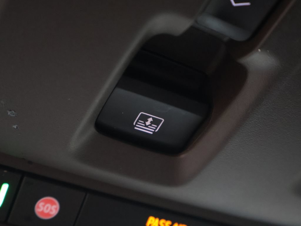 2021 GMC Yukon Denali - Photo 33