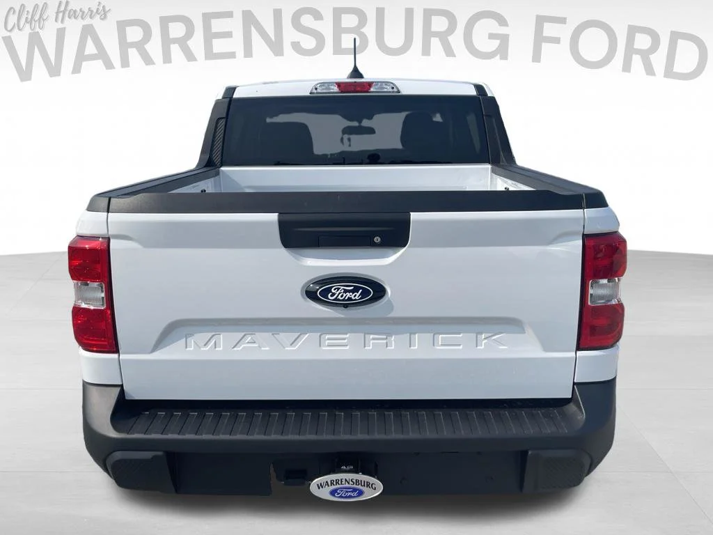 New 2026 Oxford White Ford XLT image 6