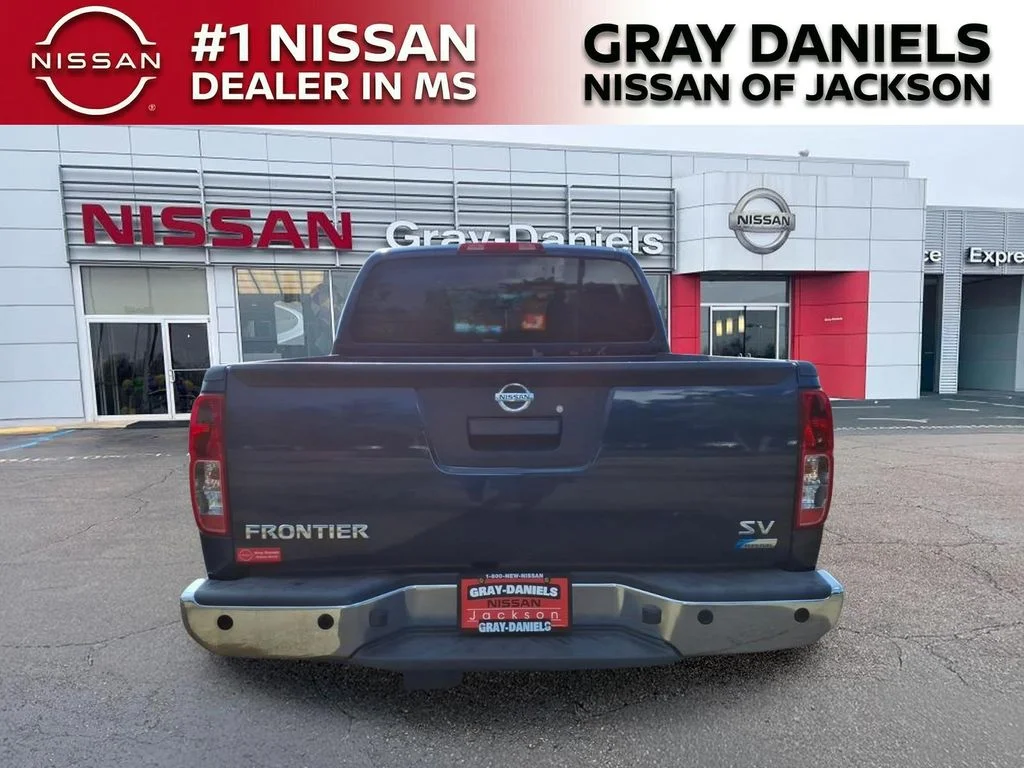 Used 2019 Blue Nissan SV image 6