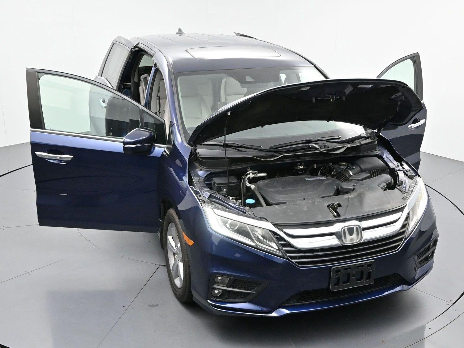 Used 2018 Blue Honda EX-L image 40