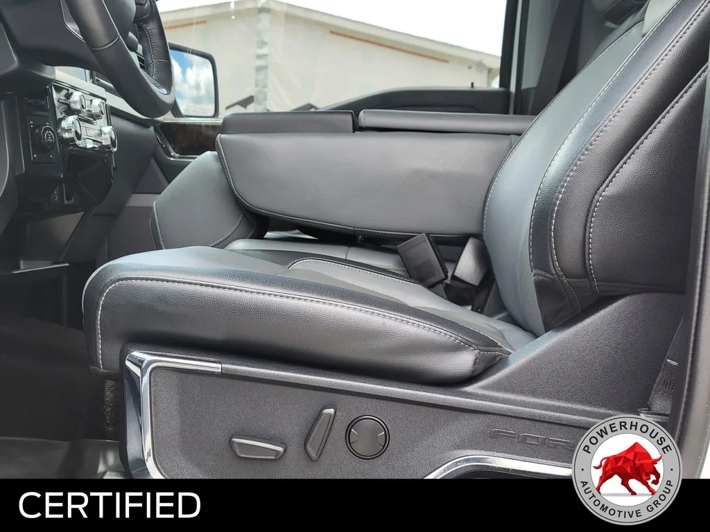 Used 2022 White Ford Lariat image 23