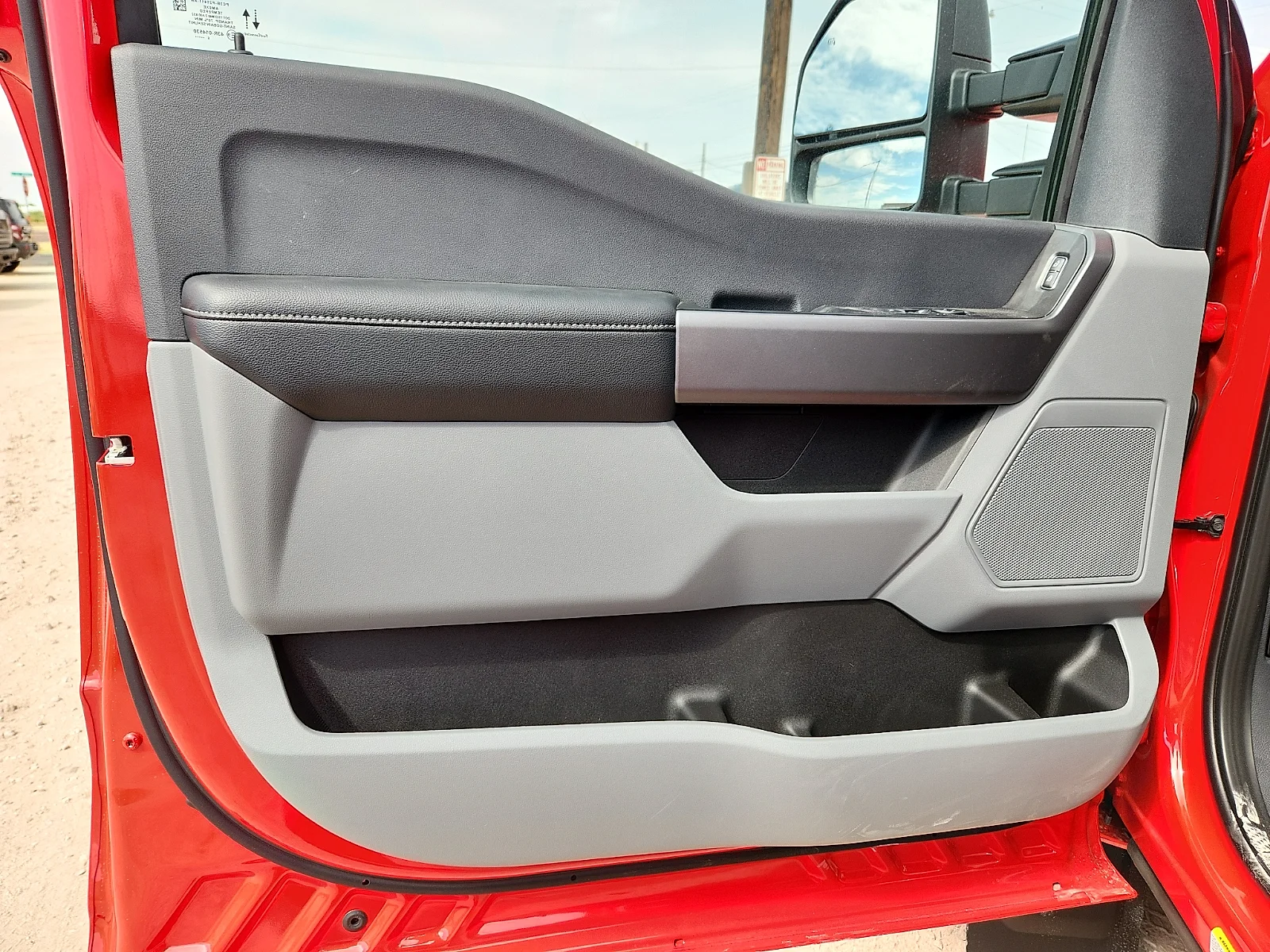 New 2027 Race Red Ford XLT image 14