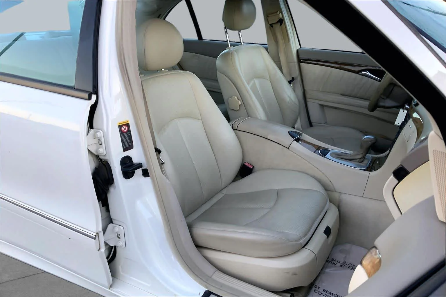 Used 2004  Mercedes-Benz 3.2L image 6