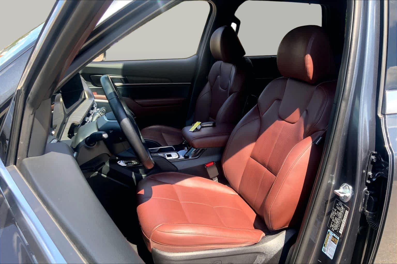 Certified Used 2024 Gravity Gray Kia EX image 8