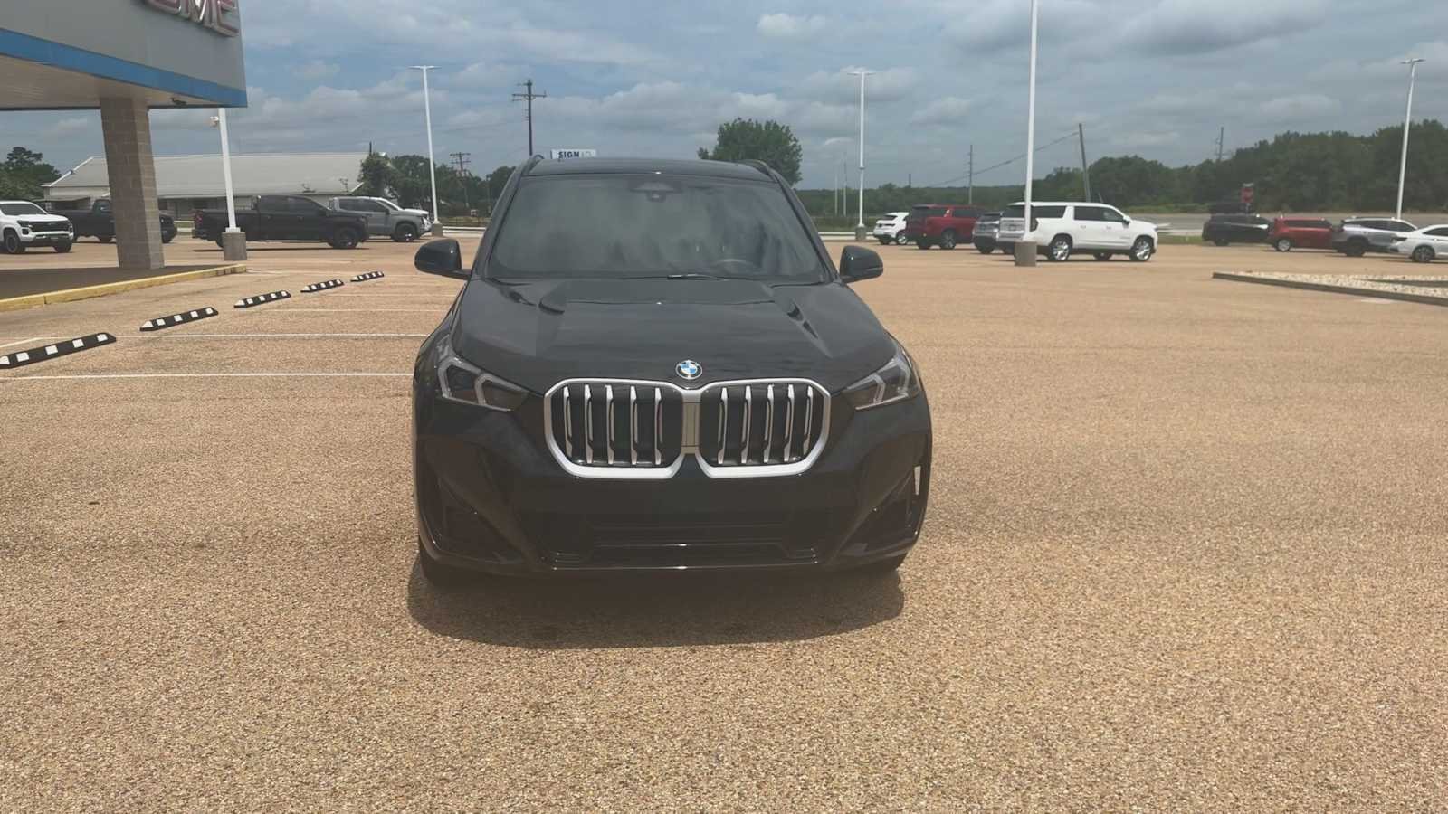 Used 2026 BLACK BMW xDrive28i image 3