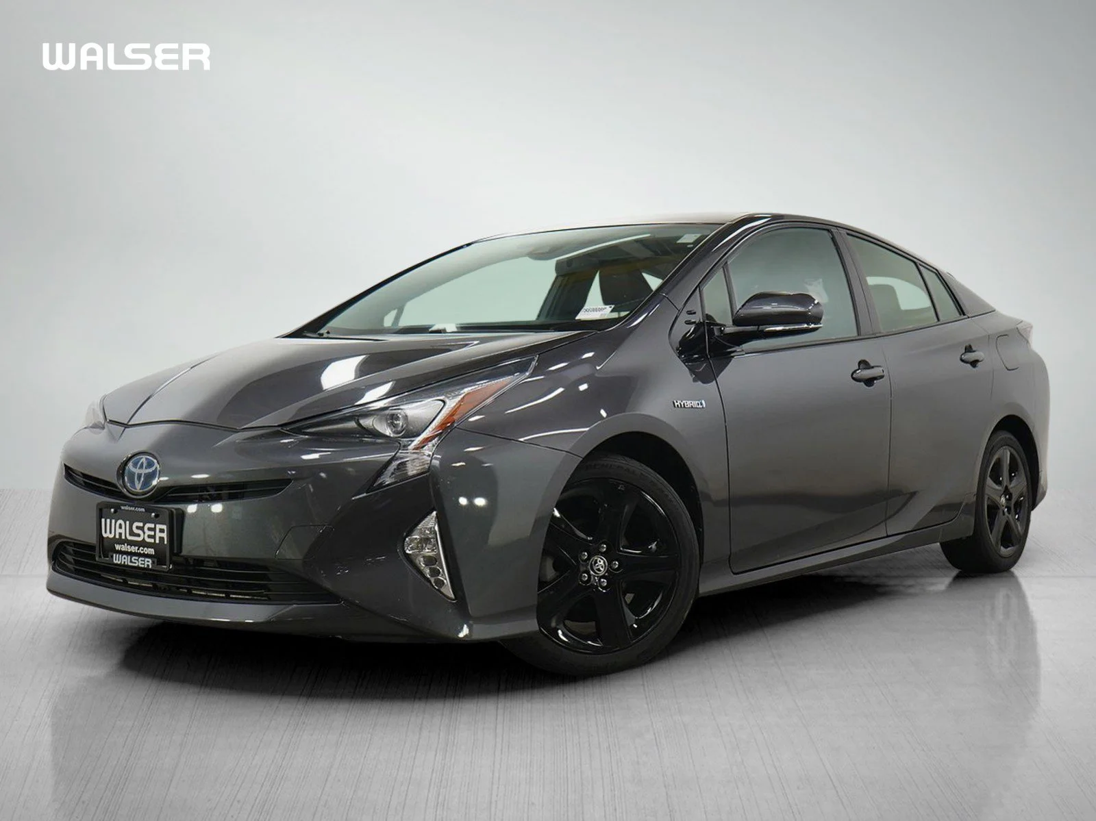 2016 Toyota Prius Four's photo