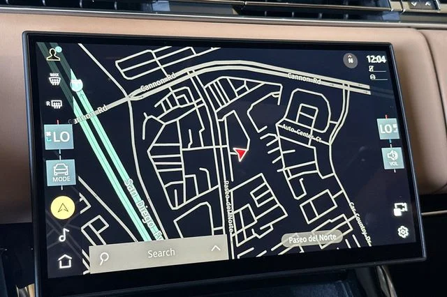 New 2026 Varesine Blue Land Rover SE image 18