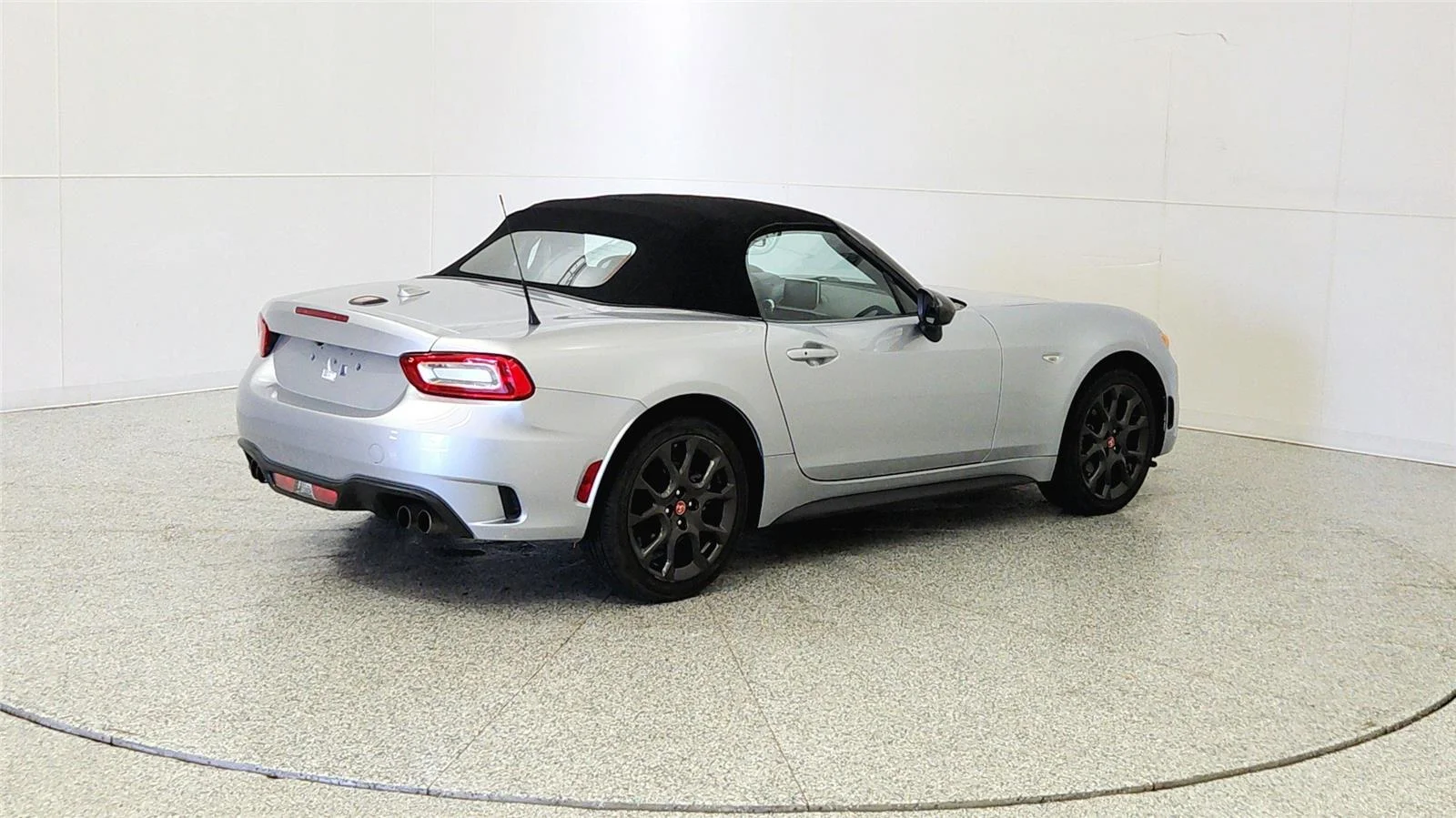 2020 FIAT 124 Spider Abarth - Photo 7