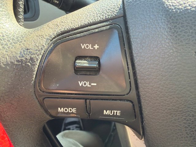 Used 2015 Red Kia LX image 27