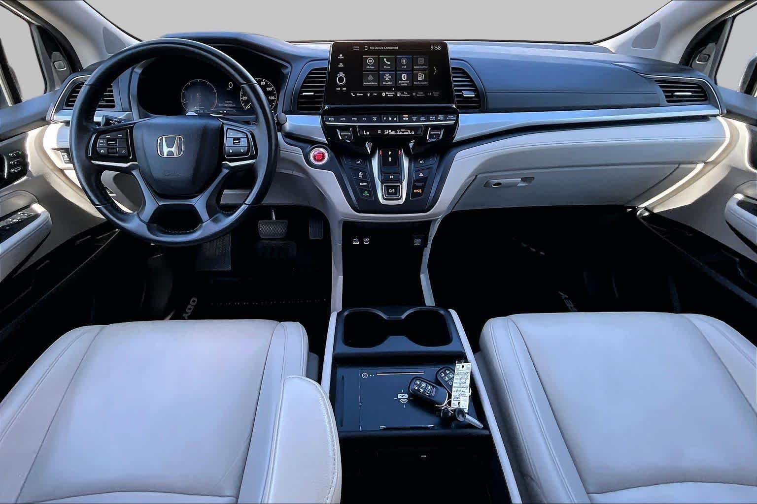 Certified Used 2025 Platinum White Pearl Honda EX-L image 15