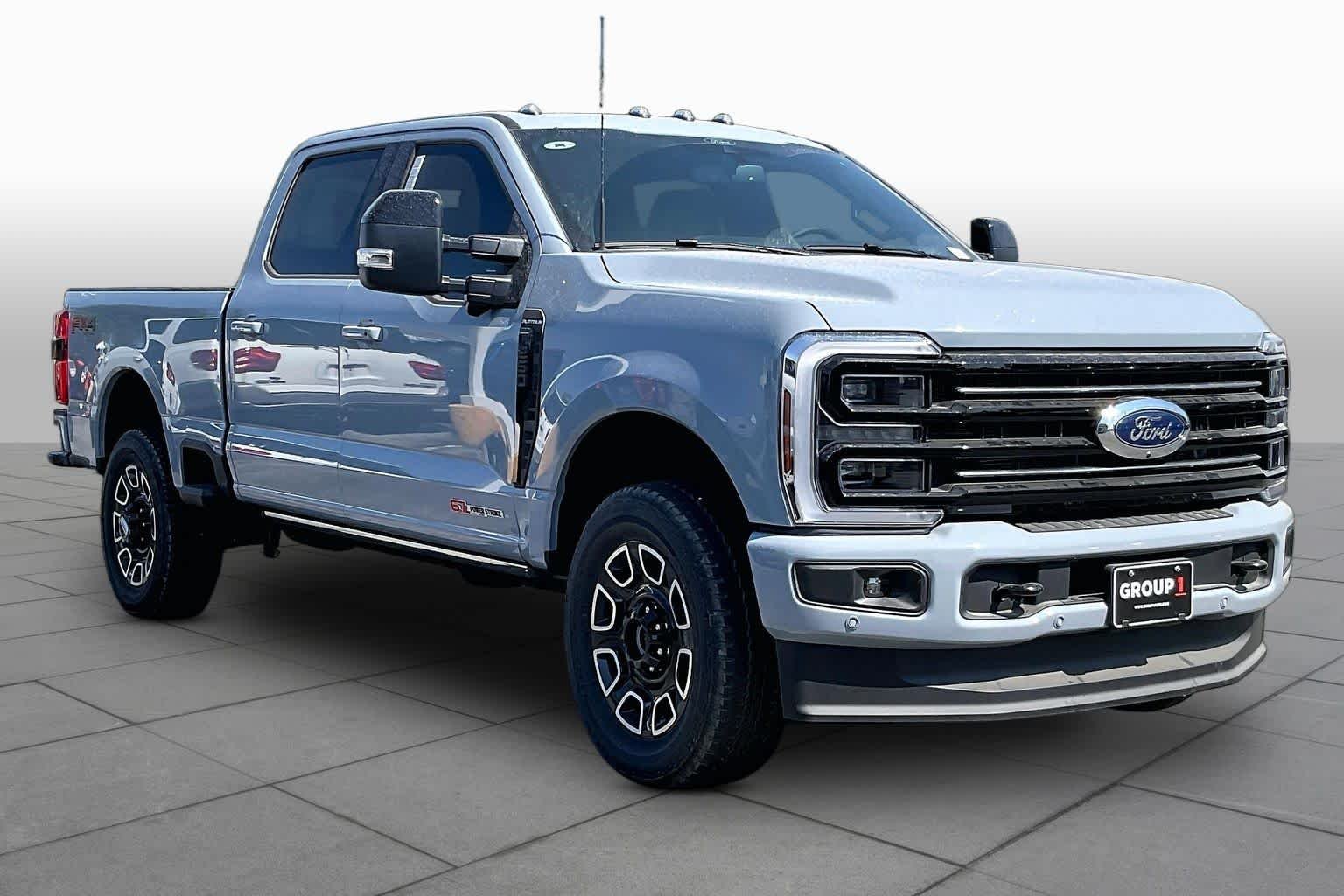 New 2026 Glacier Gray Metallic Tri-Coat Ford F-250® Platinum® image 2