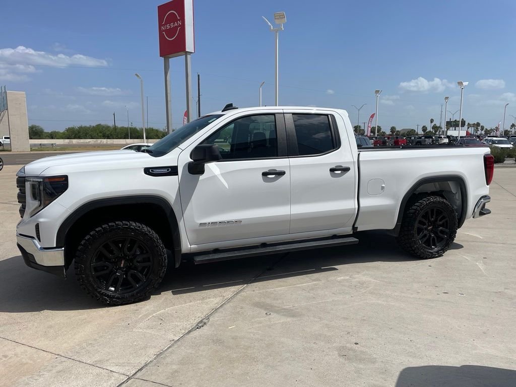 Used 2025 White GMC Pro image 4