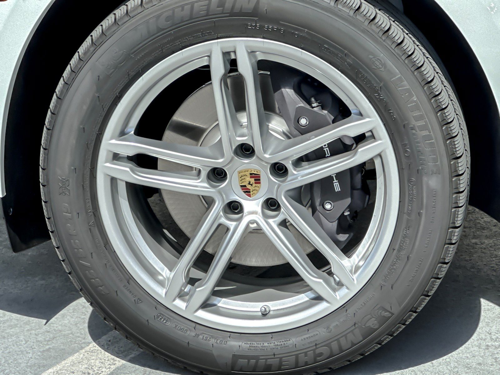 New 2026  Porsche Macan (AWD) image 25