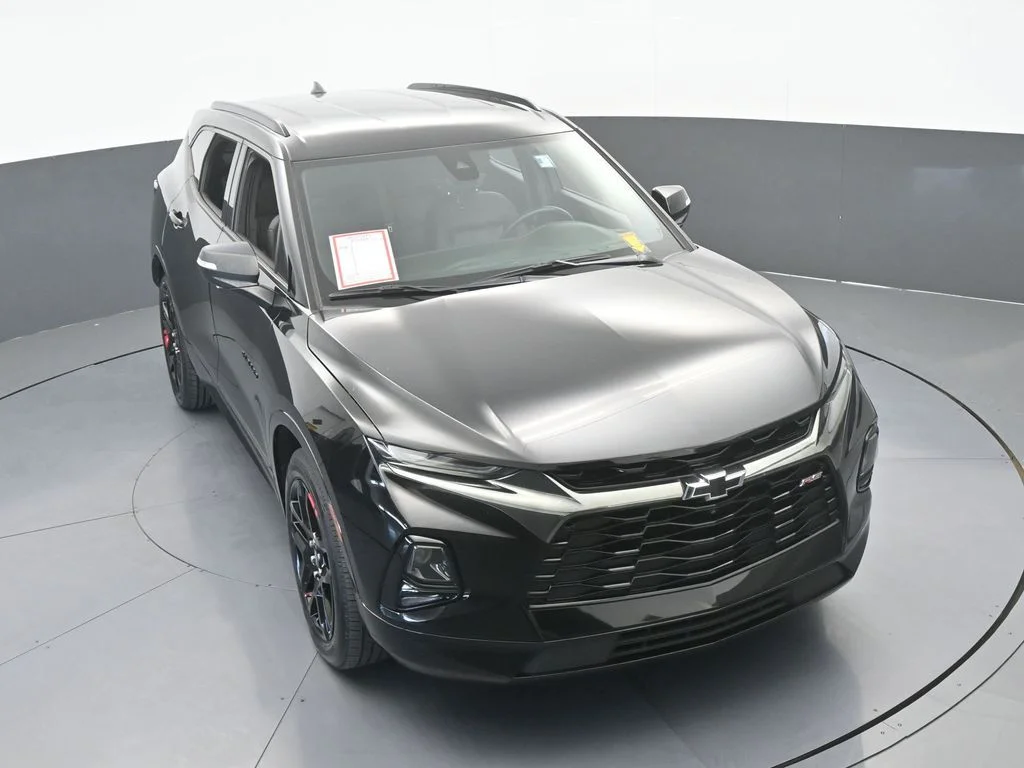 Used 2020 Black Chevrolet RS image 70