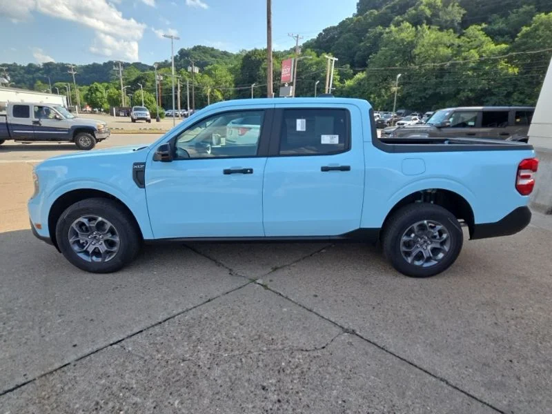 New 2026 Light Blue Ford XLT image 4