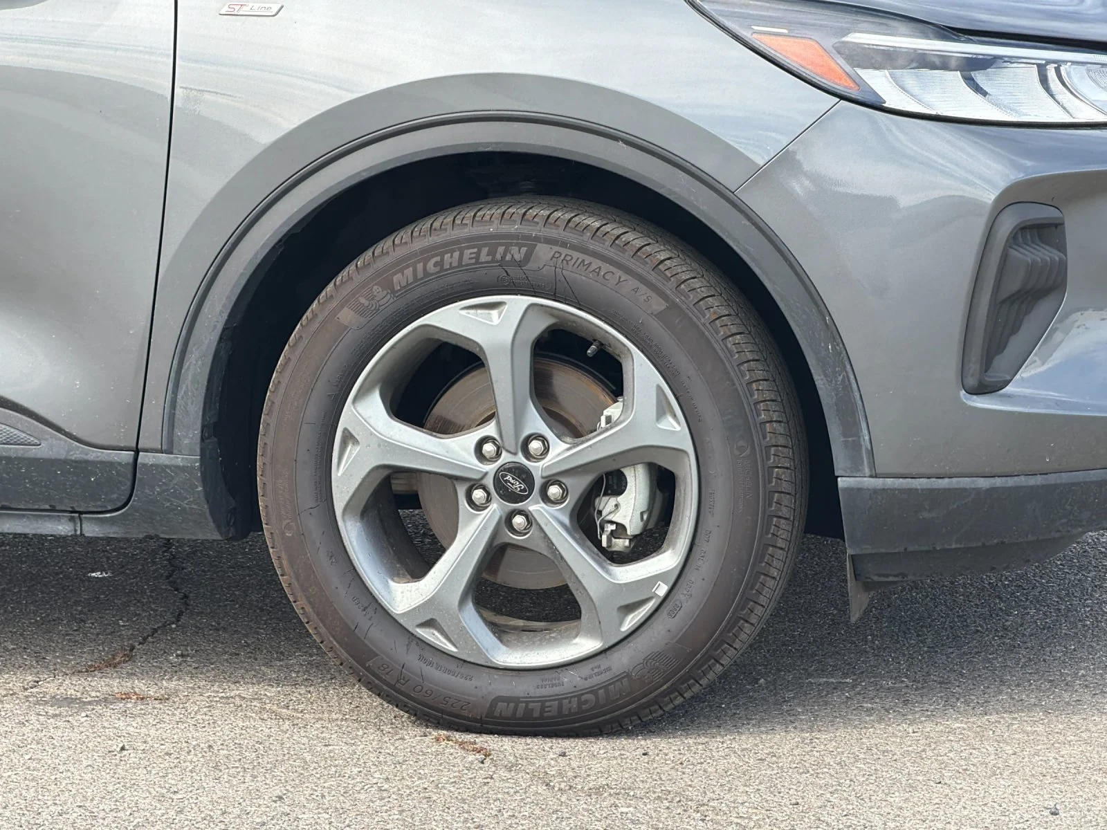 Used 2025 Gray Ford ST-Line image 34