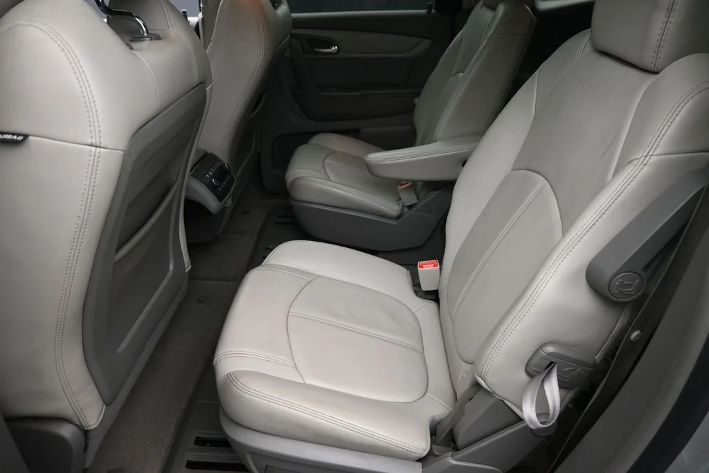 Used 2017 Silver Chevrolet 2LT image 15