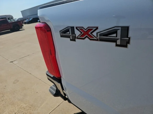 New 2026 Oxford White Ford F-250® XLT image 38