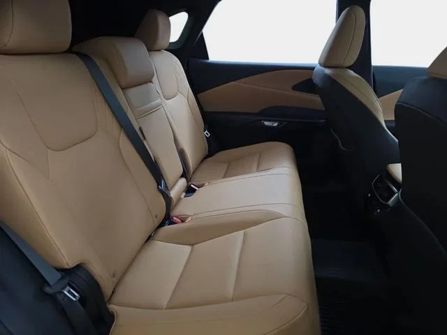 New 2026 Eminent White Pearl Lexus PREMIUM image 18