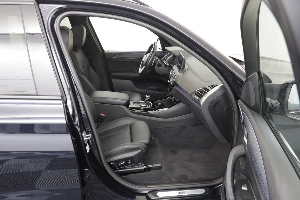 Certified Used 2024 Carbon Black Metallic BMW xDrive30i image 21