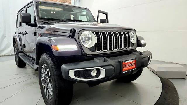 New 2026 Granite Crystal Metallic Clear-Coat Exterior Paint Jeep Sahara image 21