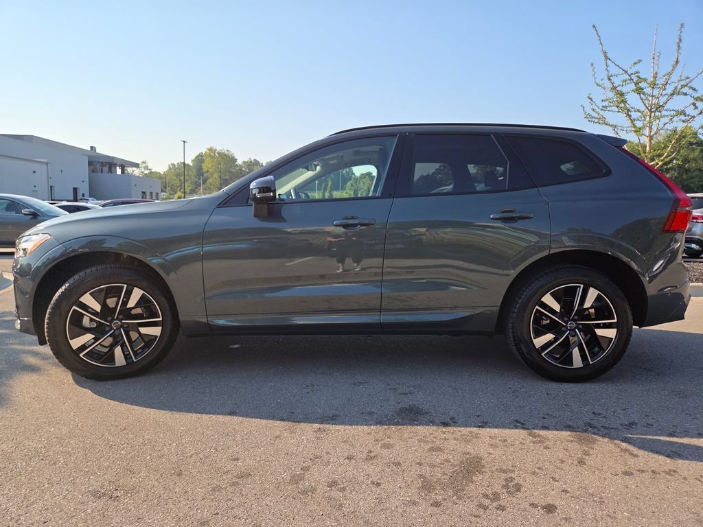 2026 Volvo XC60 Plus - Photo 24