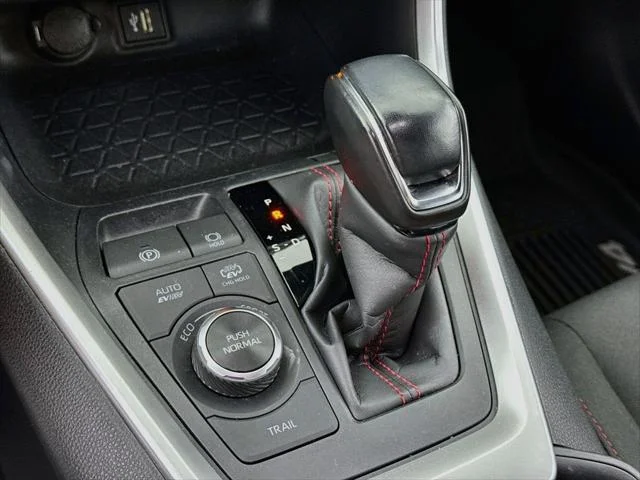 Certified Used 2023 MAGNETIC GRAY MET. Toyota  image 16