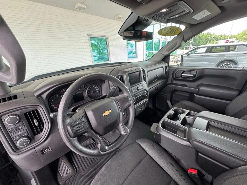 Used 2023 Gray Chevrolet Custom image 14
