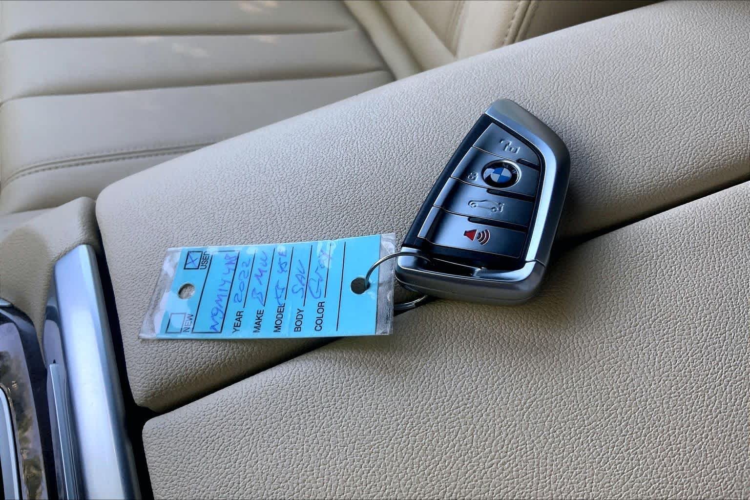 Used 2022 Arctic Grey Metallic BMW xDrive45e image 14
