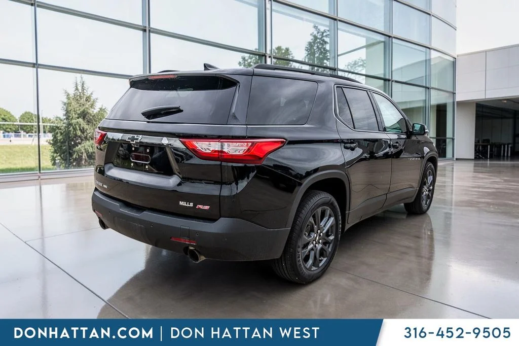 Used 2020 Black Chevrolet RS image 40