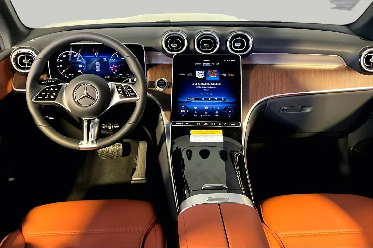 New 2026 Graphite Grey Metallic Mercedes-Benz GLC 300 image 7