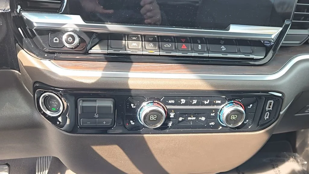 2026 GMC Sierra 1500 SLT - Photo 16
