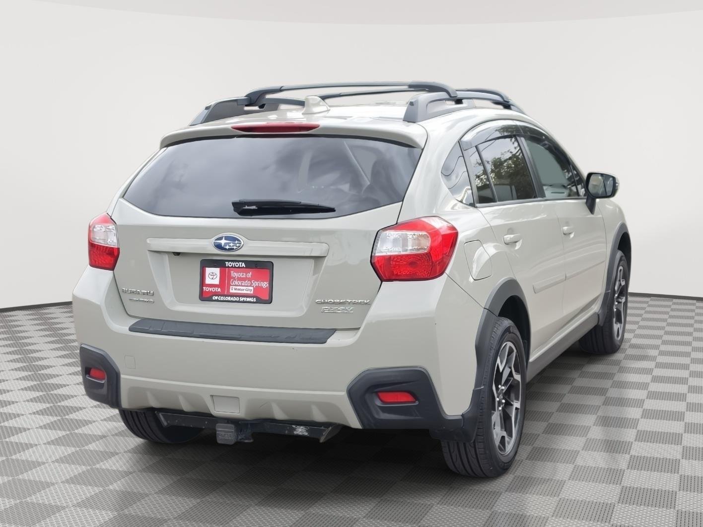 Used 2016 Desert Khaki Subaru Limited image 19