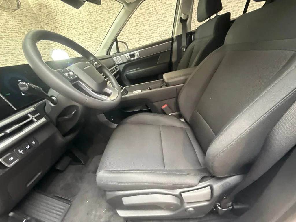 New 2027 Serenity White Hyundai SE image 24