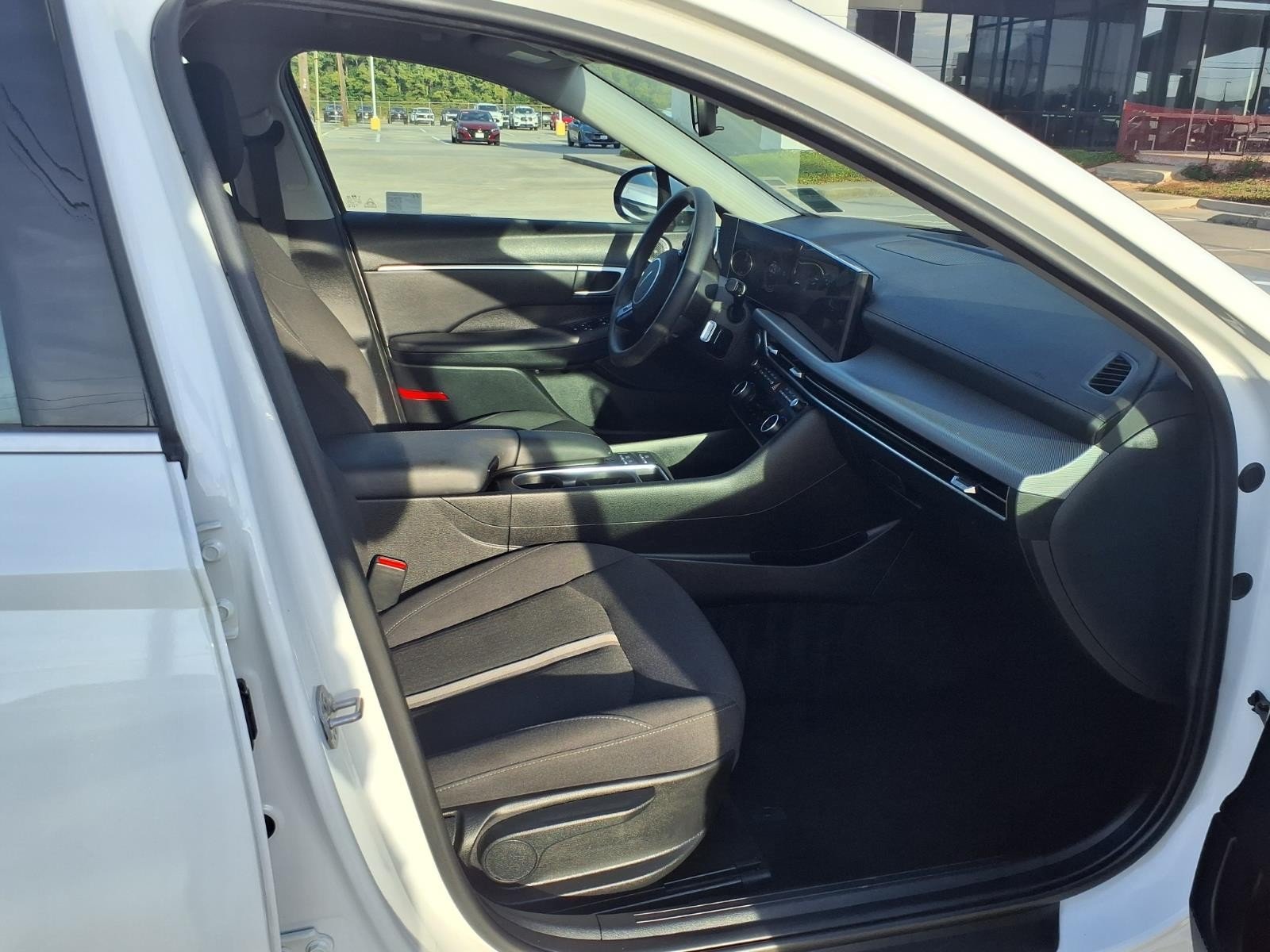 2025 Hyundai Sonata photo 12 of 25