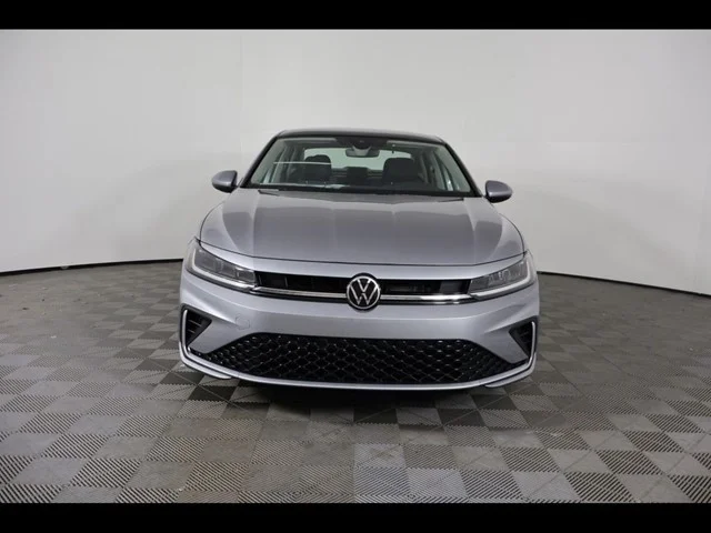 2025 Volkswagen Jetta SE - Photo 8