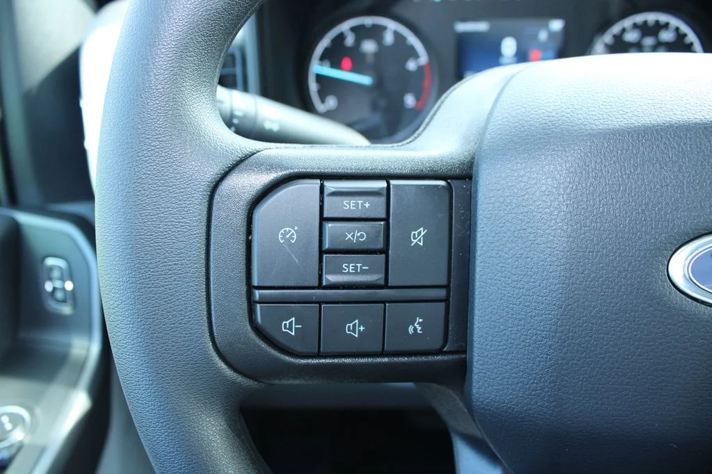 New 2026 Avalanche Ford F-350® XLT image 27