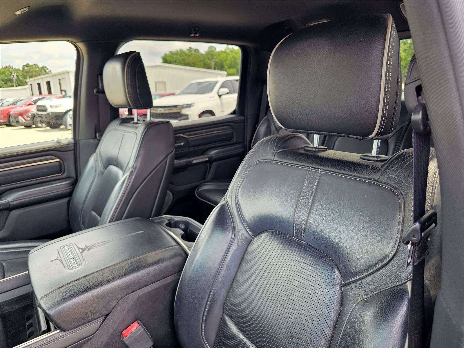 Used 2020 Patriot Blue Pearlcoat Ram Limited image 19