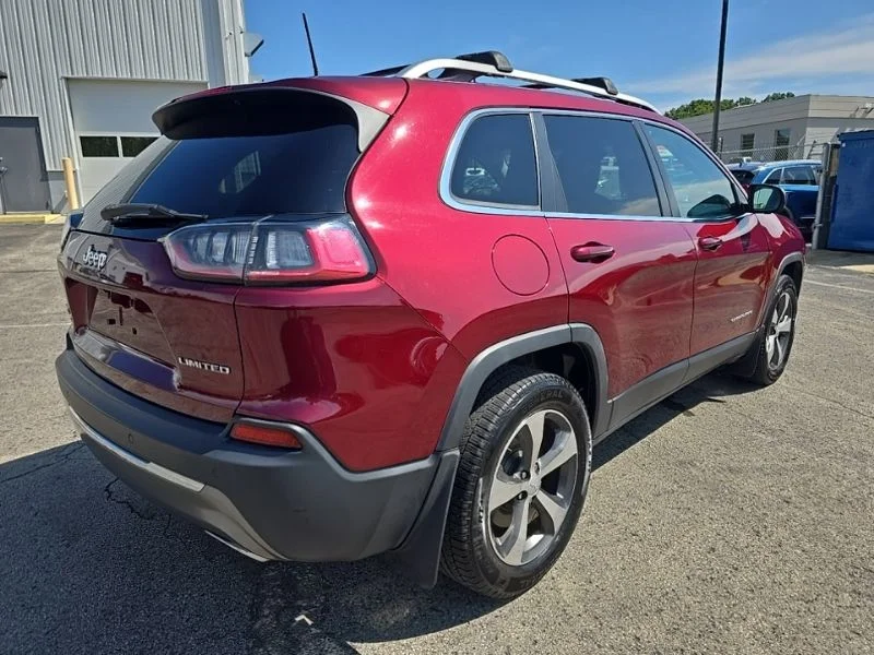 Used 2019 Red Jeep Limited image 8