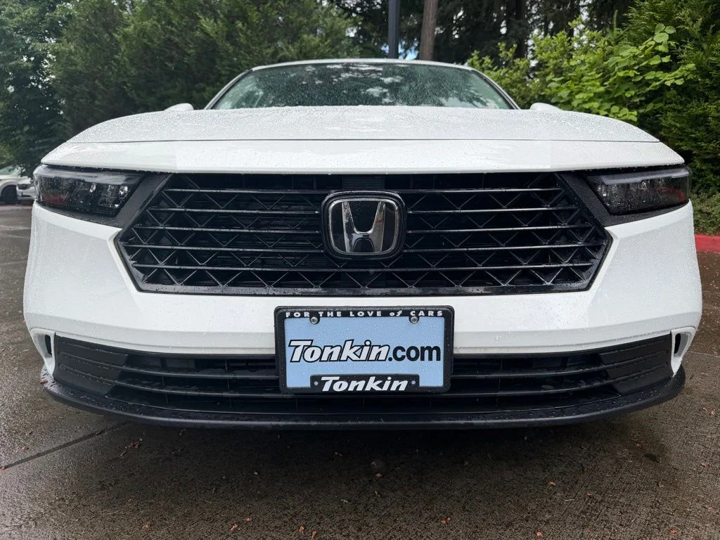 Used 2023 Platinum White Honda EX image 9